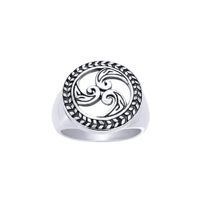 Celtic Maori Silver Ring TRI588