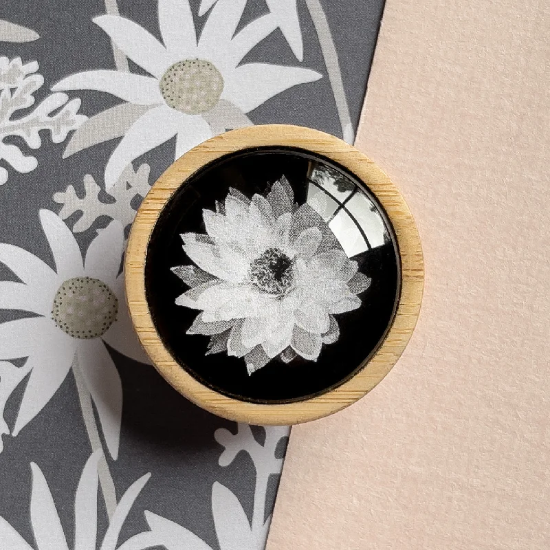 Everlasting Daisy - Brooch